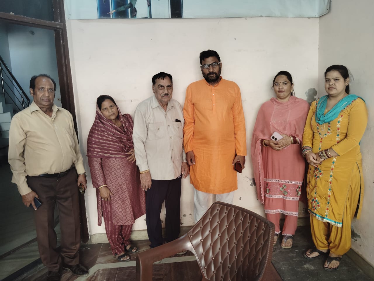 आदर्श सोशल वेलफेयर सोसायटी के संस्थापक अध्यक्ष सतीश कुमार सोनी ने सोसायटी के जिला अध्यक्ष शहीद भगत सिंह नगर और होशियारपुर बहादुर चंद अरोड़ा और जसप्रीत कौर के साथ बैठक की,